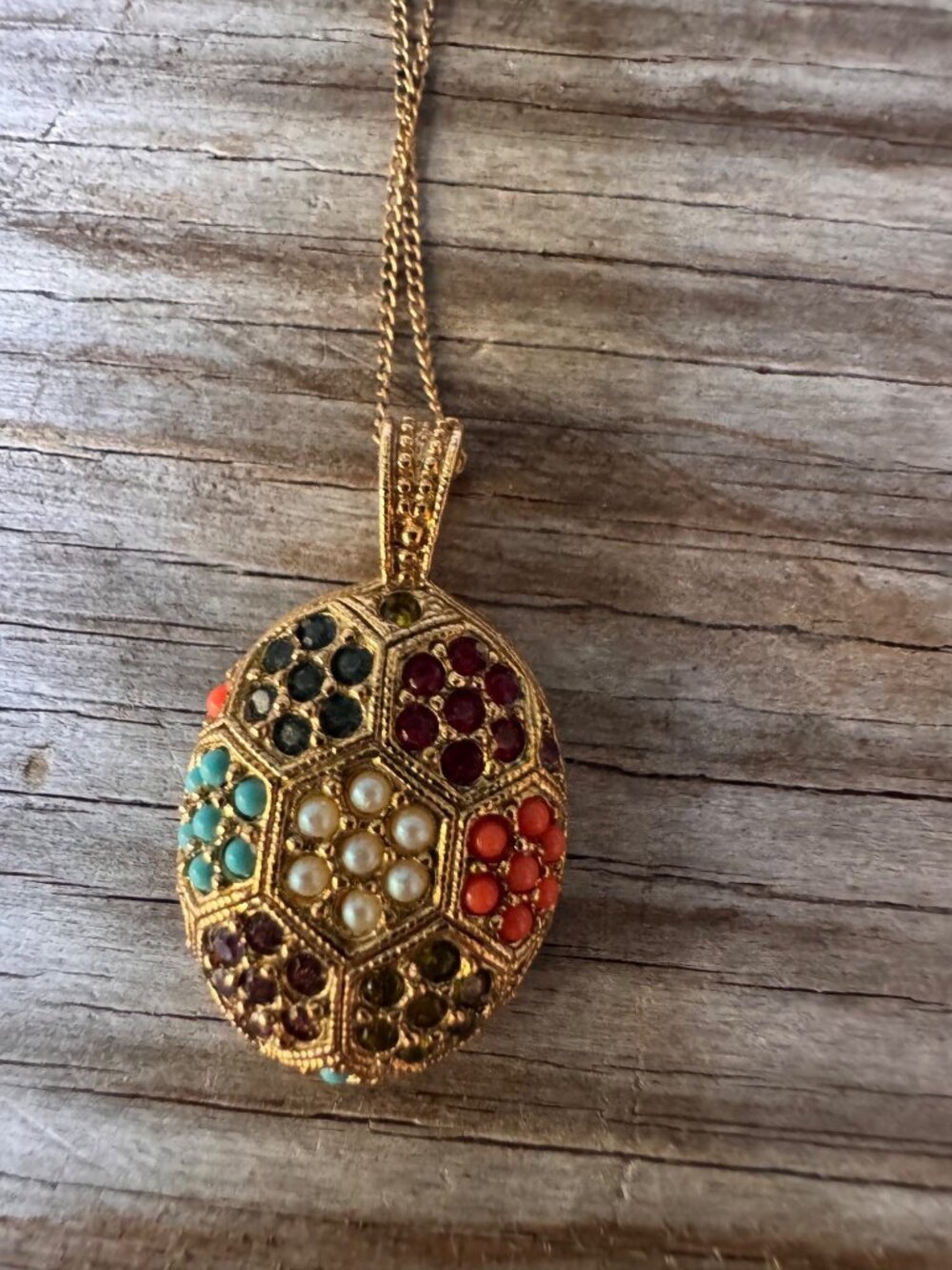 Vintage Dorlan Necklace Gold Tone Multicolor Cabochon Faux Pearl Pendant 16”